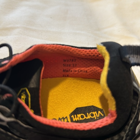 Vibram Five Fingers Women’s Shoes 7/7.5 EU 37 - Picture 4 of 4